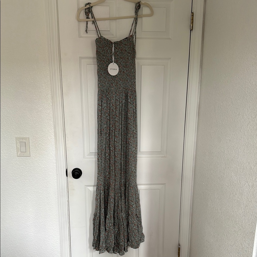 Vici Green Spaghetti Strap Maxi Dress